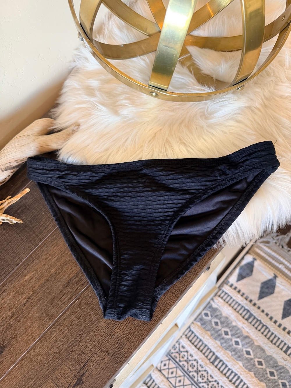 Shoshanna Swimwear Wave Ribbed Black Triangle Bikini Bottom Size M #580